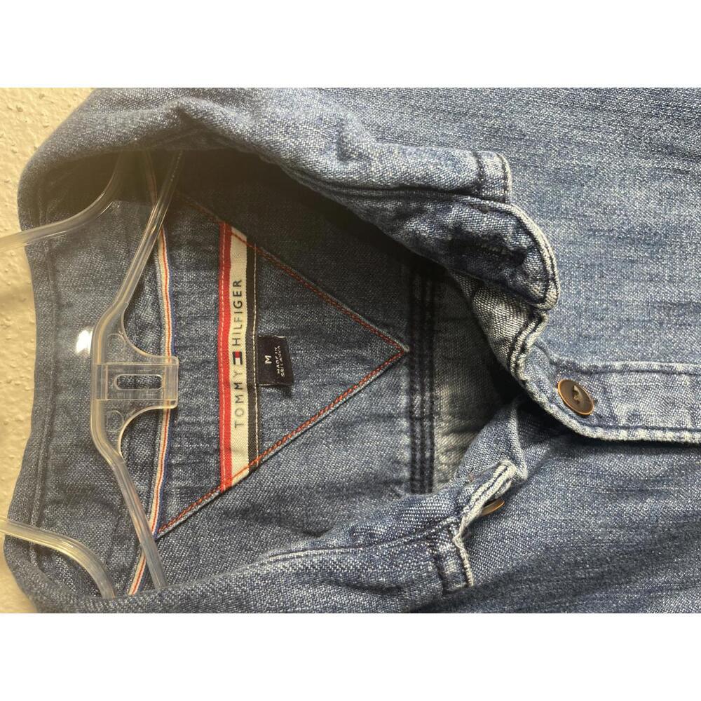 Tommy Hilfiger Denim Shirt Men's Medium Women's Large Button - Picture 2 of 9